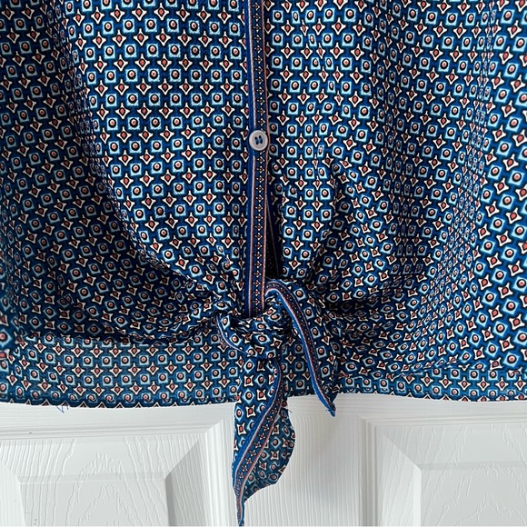 Max Studio-Women’s Blouse Button Down Tie-Bell Sleeve-Size Small-NWT - Picture 4 of 12